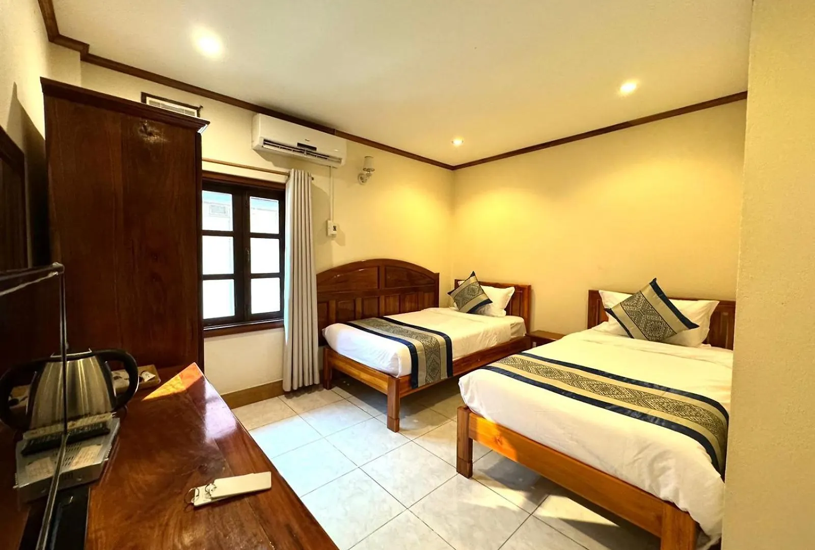 Heuang Paseuth Hotel 香帕赛酒店 Luang Prabang Laos